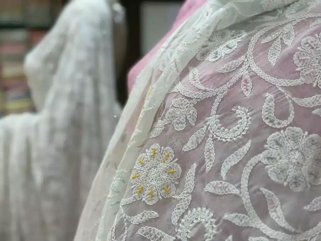 chikankari pic1